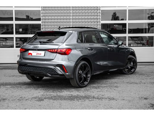 Audi A3 Sportback 40 TFSI e S edition | Panoramadak | Sonos | Head Up Display | Stoelverwarming | Achteru... ActivLease financial lease