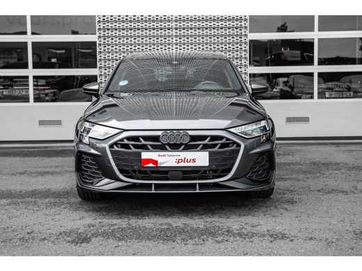 Audi A3 Sportback 40 TFSI e S edition | Panoramadak | Sonos | Head Up Display | Stoelverwarming | Achteru... ActivLease financial lease