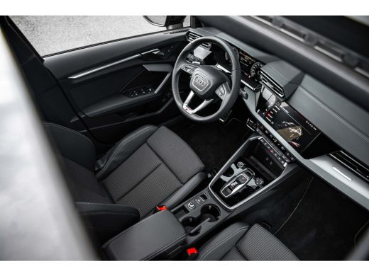 Audi A3 Sportback 40 TFSI e S edition | Panoramadak | Sonos | Head Up Display | Stoelverwarming | Achteru... ActivLease financial lease