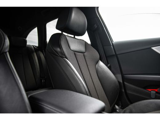 Audi A4 Avant 35 TFSI S edition Competition | Stoelverwarming | Audi Sound System | Sensoren Voor + Achter | ActivLease financial lease