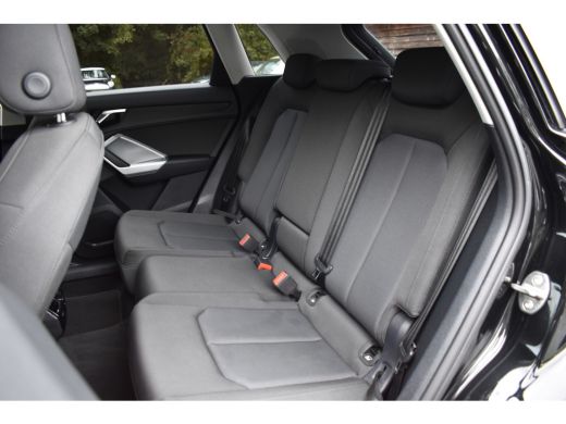 Audi Q3 35TFSI 150PK S-TRONIC PRO LINE STOELVERW VIRTUAL/PDC/NAVI ActivLease financial lease