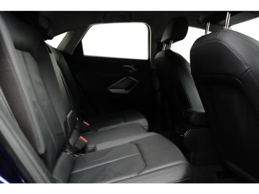 Audi Q3 45 TFSI e Advanced Edition 245pk | Leder | Navi | Winterpakket ActivLease financial lease