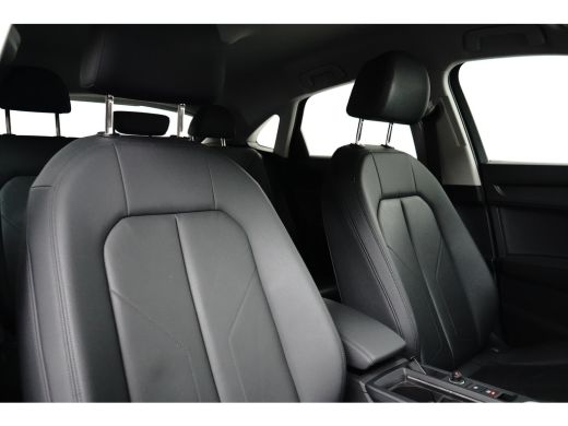 Audi Q3 45 TFSI e Advanced Edition 245pk | Leder | Navi | Winterpakket ActivLease financial lease