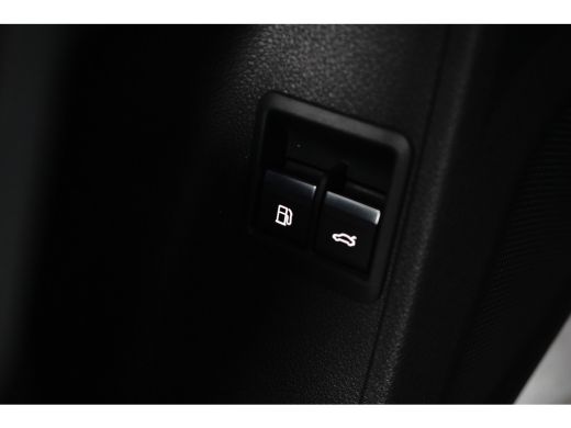 Audi Q3 45 TFSI e Advanced Edition 245pk | Leder | Navi | Winterpakket ActivLease financial lease