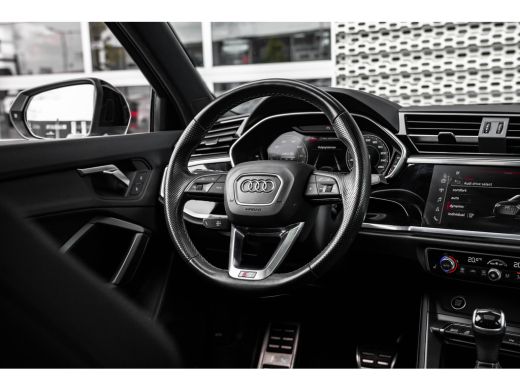 Audi Q3 45 TFSI e S line Leder | Panoramadak ActivLease financial lease