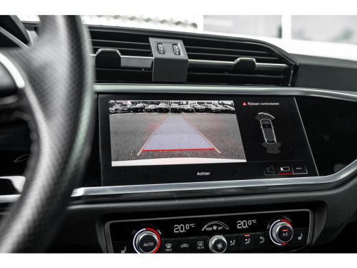 Audi Q3 45 TFSI e S line Leder | Panoramadak ActivLease financial lease