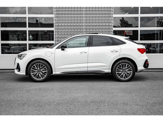 Audi Q3 45 TFSI e S line Leder | Panoramadak ActivLease financial lease