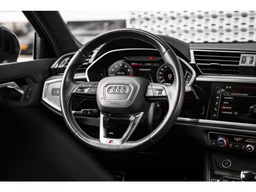 Audi Q3 45 TFSI e S line | Panoramadak | Stoelverwarming | 360 camera | ActivLease financial lease
