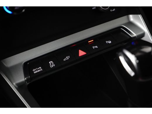 Audi Q3 Leder/Navi/Winterpakket ActivLease financial lease