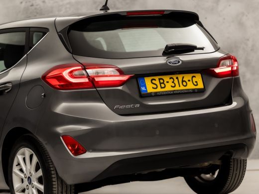 Ford Fiesta 1.0 EcoBoost Titanium (APPLE CARPLAY, GROOT NAVI, STUUR/STOELVERWARMING, BANG&OLUFSEN, CAMERA, KE... ActivLease financial lease