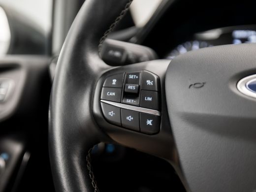 Ford Fiesta 1.0 EcoBoost Titanium (APPLE CARPLAY, GROOT NAVI, STUUR/STOELVERWARMING, BANG&OLUFSEN, CAMERA, KE... ActivLease financial lease