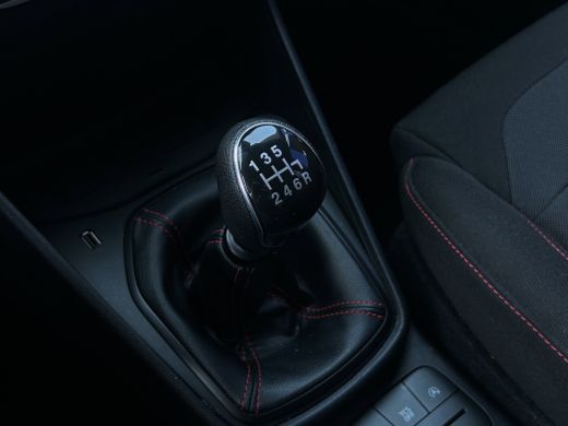 Ford Fiesta 1.0 Hybrid 125pk ST-Line | Adap. Cruise Control | Navi | Bluetooth | Keyless | ActivLease financial lease