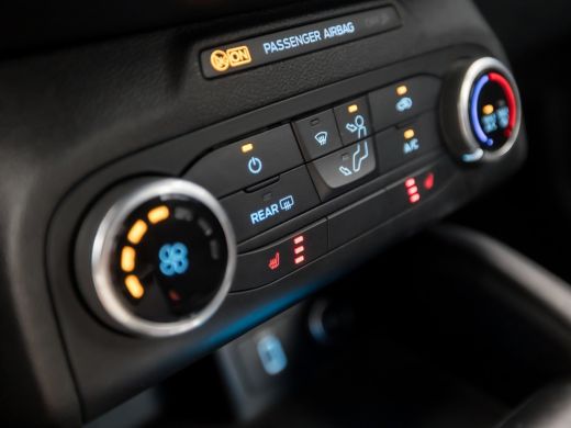 Ford Focus 1.5 EcoBoost ST Line 150Pk Automaat (APPLE CARPLAY, GROOT NAVI, STOELVERWARMING, KEYLESS, SPORTST... ActivLease financial lease