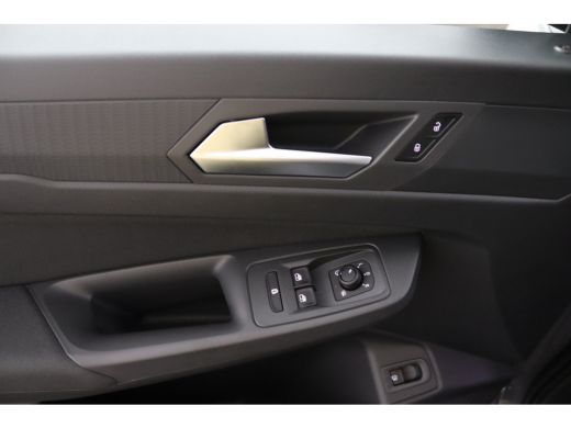 Ford Tourneo Connect PHEV Titanium | Winterpack | Driver Assistance Pack | LED Koplampen | LED Achterlichten | Keyless ActivLease financial lease