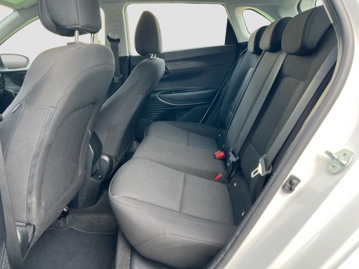 Hyundai i20 1.0 T-GDI 100pk Comfort | Airco | Camera | Carplay | Cruise control | Dodehoek detectie | Navigat... ActivLease financial lease