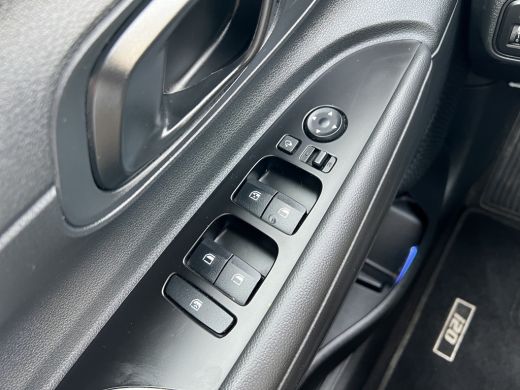 Hyundai i20 1.0 T-GDI 100pk Comfort | Airco | Camera | Carplay | Cruise control | Dodehoek detectie | Navigat... ActivLease financial lease