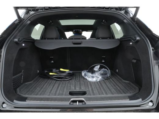 Lynk & Co 01 1.5 Zwarte hemel, Full black, ActivLease financial lease