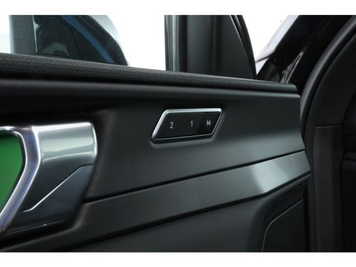Lynk & Co 01 1.5 Zwarte hemel, Full black, ActivLease financial lease