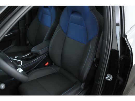 Lynk & Co 01 1.5 Zwarte hemel, Full black, ActivLease financial lease