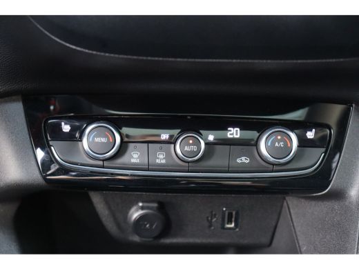 Opel Corsa 1.2 75PK 5-DRS ELEGANCE GS-LINE / NAVI / LEDER / CLIMA / LED / PDC / 17" LMV / UNIEK / CAMERA / P... ActivLease financial lease