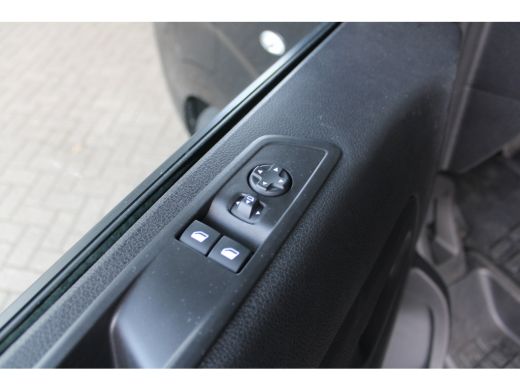 Opel Vivaro-e L3 75 kWh | Laadruimte - afwerking | Camera | Parkeersensoren | Cruise control | ActivLease financial lease