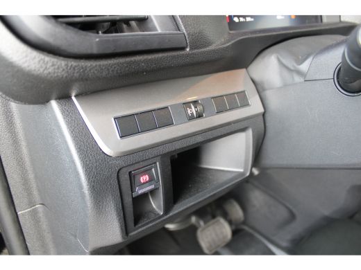 Opel Vivaro-e L3 75 kWh | Laadruimte - afwerking | Camera | Parkeersensoren | Cruise control | ActivLease financial lease
