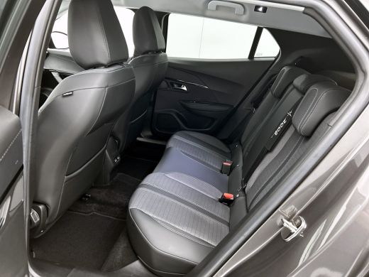 Peugeot 2008 1.5 HDi Allure / Trekhaak / Pdc.+Camera / Distributie bij 117Dkm.vervangen / Airco-ecc./ Navigati... ActivLease financial lease