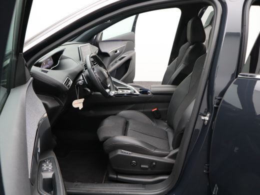 Peugeot 3008 1.2 PureTech GT Line Avantage Black Pack | Parkeersensoren Voor en Achter | Stoelverwarming | App... ActivLease financial lease