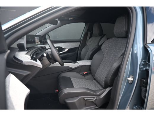 Peugeot 3008 1.6 plug-in Hybrid 195 Allure Tot 8 jaar Garantie! | Afn. Trekhaak | 7,4kW Lader | AllSeason | Na... ActivLease financial lease