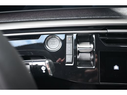 Peugeot 3008 1.6 plug-in Hybrid 195 Allure Tot 8 jaar Garantie! | Afn. Trekhaak | 7,4kW Lader | AllSeason | Na... ActivLease financial lease