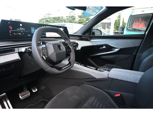 Peugeot e-3008 GT | Navigatie | 360 Camera | Adaptive Cruise | Alcantara | Elektr. Stoelen | Stoelverwarming | S... ActivLease financial lease