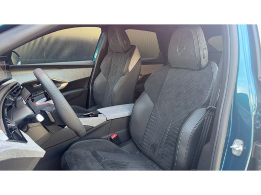 Peugeot e-3008 GT | Elektrische parkeerrem | Extra getinte achterste zijruiten en achterruit ActivLease financial lease