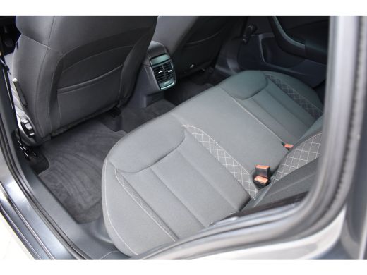 Skoda Kamiq 1.0 TSI 110PK Ambition | APP. CONNECT | CRUISE CONTROL | AIRCO | FULL LED | DAB+ ActivLease financial lease