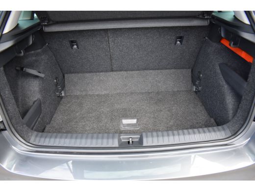 Skoda Kamiq 1.0 TSI 110PK Ambition | APP. CONNECT | CRUISE CONTROL | AIRCO | FULL LED | DAB+ ActivLease financial lease