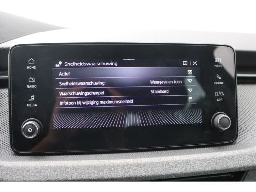 Skoda Kamiq 1.0 TSI 116PK Business Edition Facelift/Carplay-android/Camera/Keyfree/Parkeerhulp ActivLease financial lease
