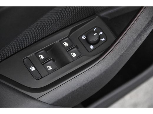 Skoda Octavia Combi e-TSI Ambition DSG *1ste eigenaar*Navigatie*Stoelverwarming*Trekhaak* ActivLease financial lease