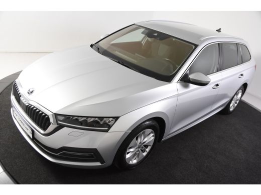 Skoda Octavia Combi e-TSI Ambition DSG *1ste eigenaar*Navigatie*Stoelverwarming*Trekhaak* ActivLease financial lease
