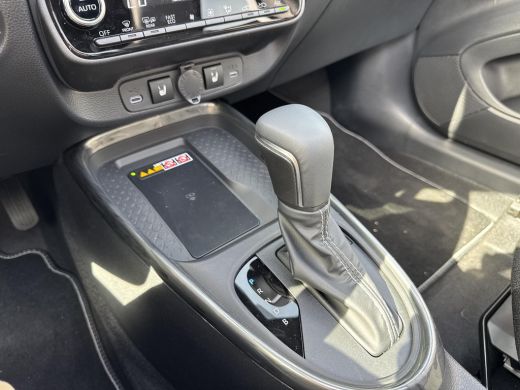 Toyota Aygo Hybrid 115 GR Sport Cabrio pakket | Parkeersensoren | Apple CarPlay/Android auto | Stoelverwarming ActivLease financial lease