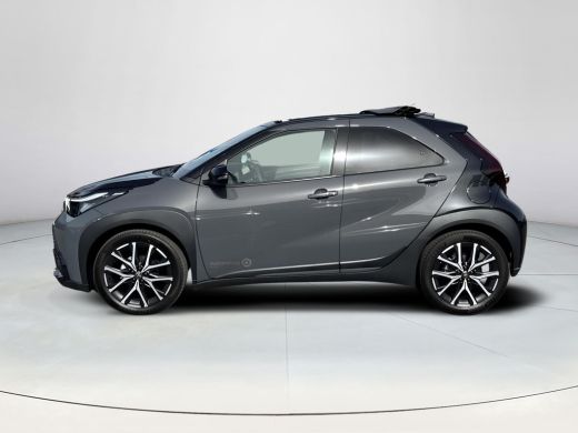 Toyota Aygo Hybrid 115 GR Sport Cabrio pakket | Parkeersensoren | Apple CarPlay/Android auto | Stoelverwarming ActivLease financial lease