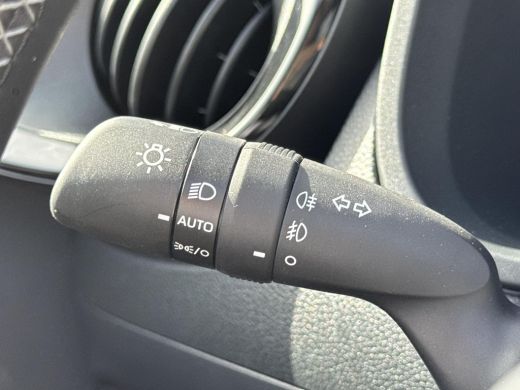 Toyota Aygo Hybrid 115 GR Sport Cabrio pakket | Parkeersensoren | Apple CarPlay/Android auto | Stoelverwarming ActivLease financial lease