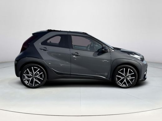Toyota Aygo Hybrid 115 GR Sport Cabrio pakket | Parkeersensoren | Apple CarPlay/Android auto | Stoelverwarming ActivLease financial lease