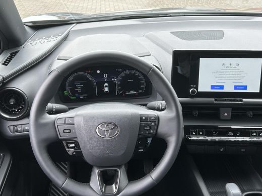Toyota C-HR 2.0 Plug-in Hybrid 220 Dynamic ActivLease financial lease