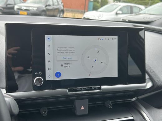 Toyota C-HR 2.0 Plug-in Hybrid 220 Dynamic ActivLease financial lease