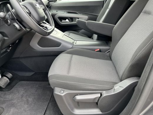 Toyota ProAce 1.2 Turbo Dynamic Long 7p. | All-in prijs |  Automaat | Trekhaak | 7-Persoons | Navigatie ActivLease financial lease