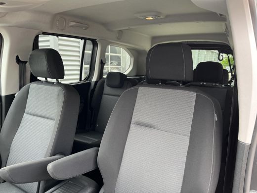Toyota ProAce 1.2 Turbo Dynamic Long 7p. | All-in prijs |  Automaat | Trekhaak | 7-Persoons | Navigatie ActivLease financial lease
