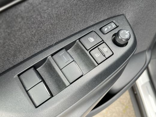 Toyota Yaris Cross 1.5 Hybrid GR Sport | All-in prijs | Automaat | Stoelverwarming | Stuurverwarming ActivLease financial lease