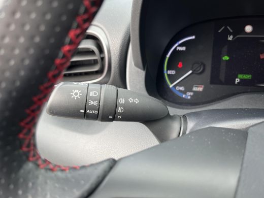 Toyota Yaris Cross 1.5 Hybrid GR Sport | All-in prijs | Automaat | Stoelverwarming | Stuurverwarming ActivLease financial lease