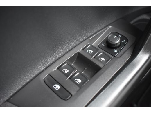Volkswagen Polo 1.0 95PK TSI Life | ACC | Apple Carplay & Android Auto | PDC V+A | 15 inch lichtmetalen velgen | ... ActivLease financial lease