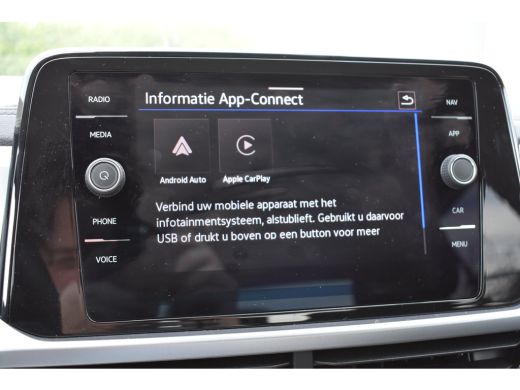 Volkswagen T-Roc 1.0 116PK TSI Life Edition | ACC | Apple Carplay & Android Auto | PDC V+A | VERLENGDE GARANTIE! ActivLease financial lease