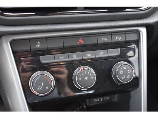 Volkswagen T-Roc 1.0 116PK TSI Life Edition | ACC | Apple Carplay & Android Auto | PDC V+A | VERLENGDE GARANTIE! ActivLease financial lease